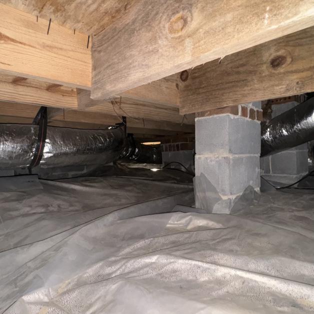Crawl space encapsulation service