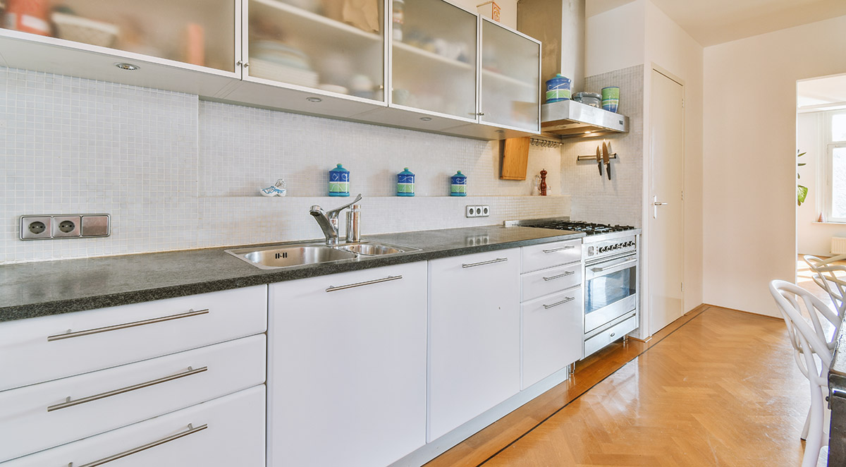 What Causes Roaches in a Clean House?